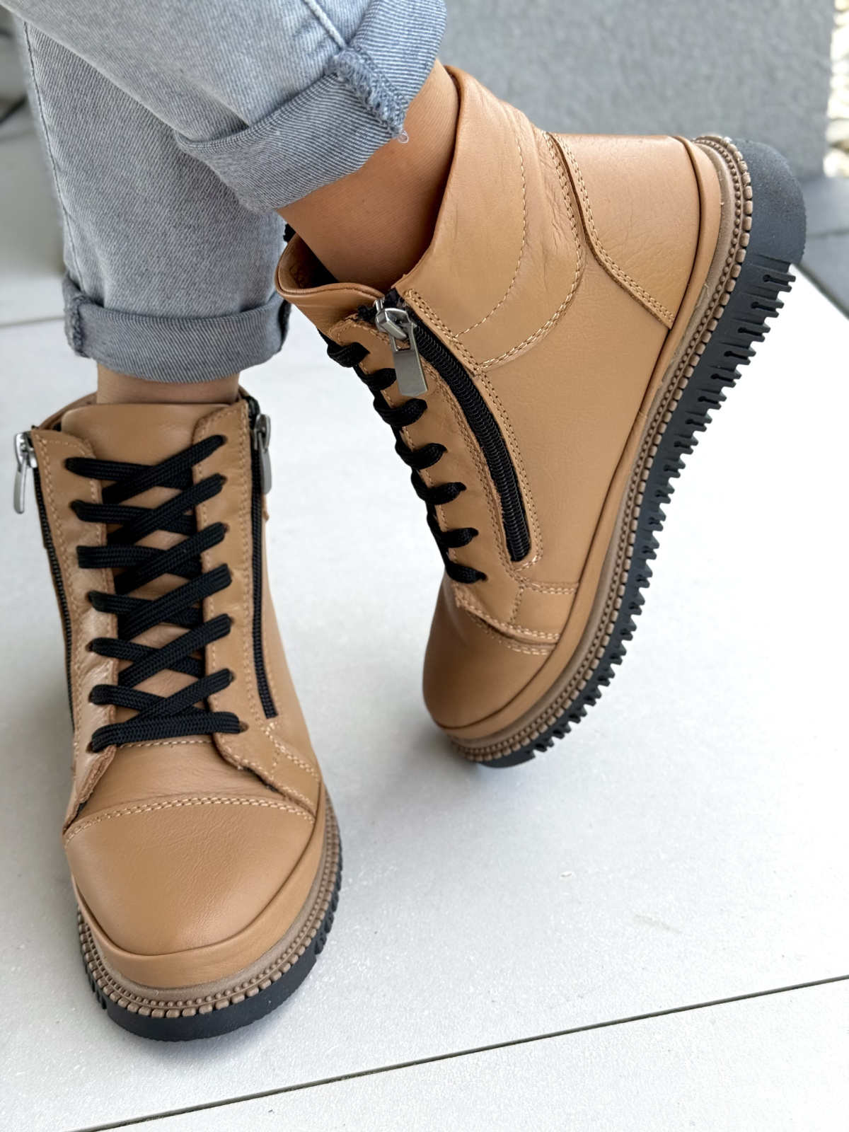 Damskie botki ze skóry naturalnej – styl i komfort na co dzień