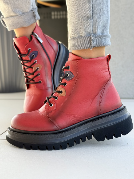 Botki z naturalnej skóry – wygoda i styl na każdy dzień