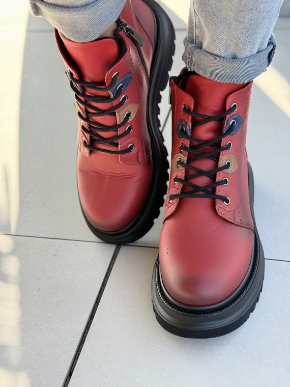 Botki z naturalnej skóry – wygoda i styl na każdy dzień