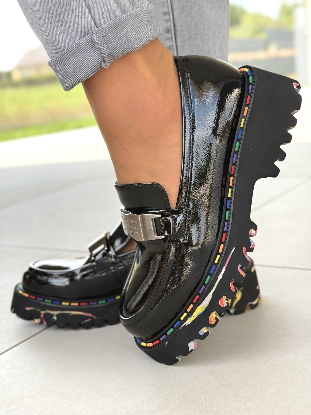 Mokasyny ze skóry naturalnej – luksus na każdy dzień