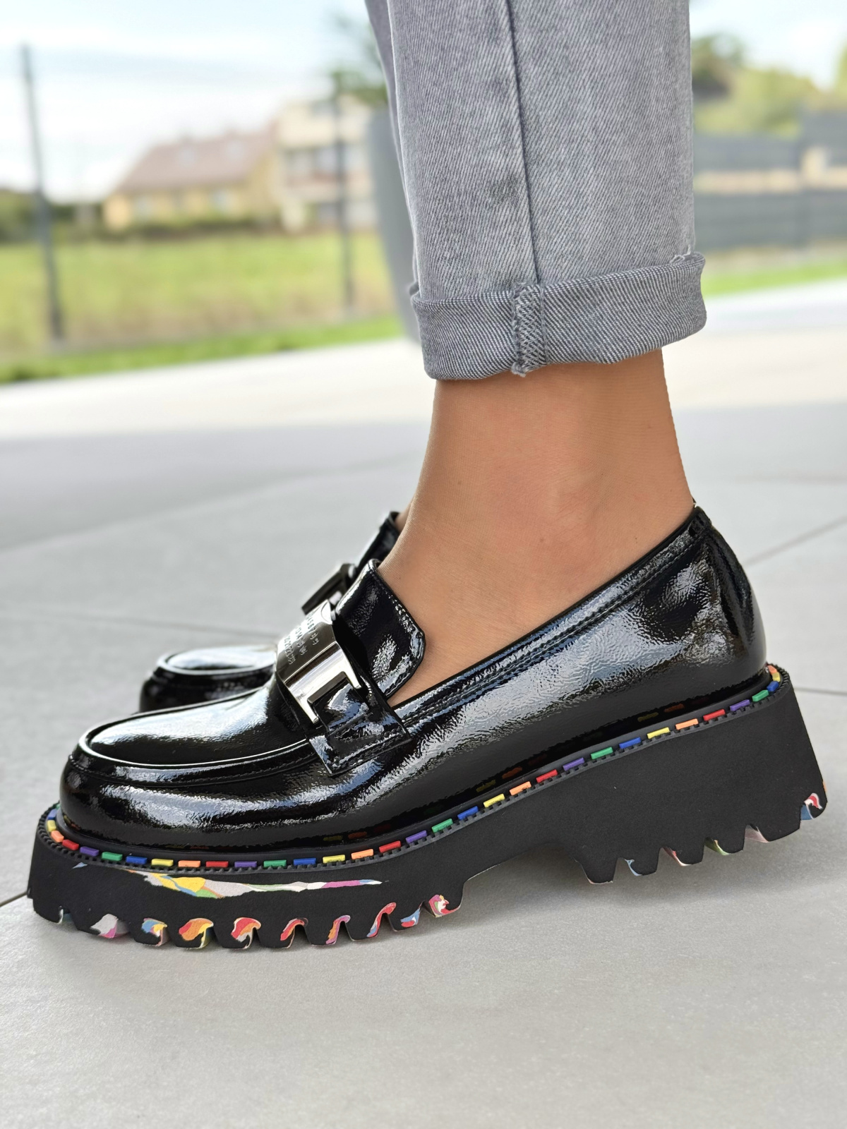 Mokasyny ze skóry naturalnej – luksus na każdy dzień