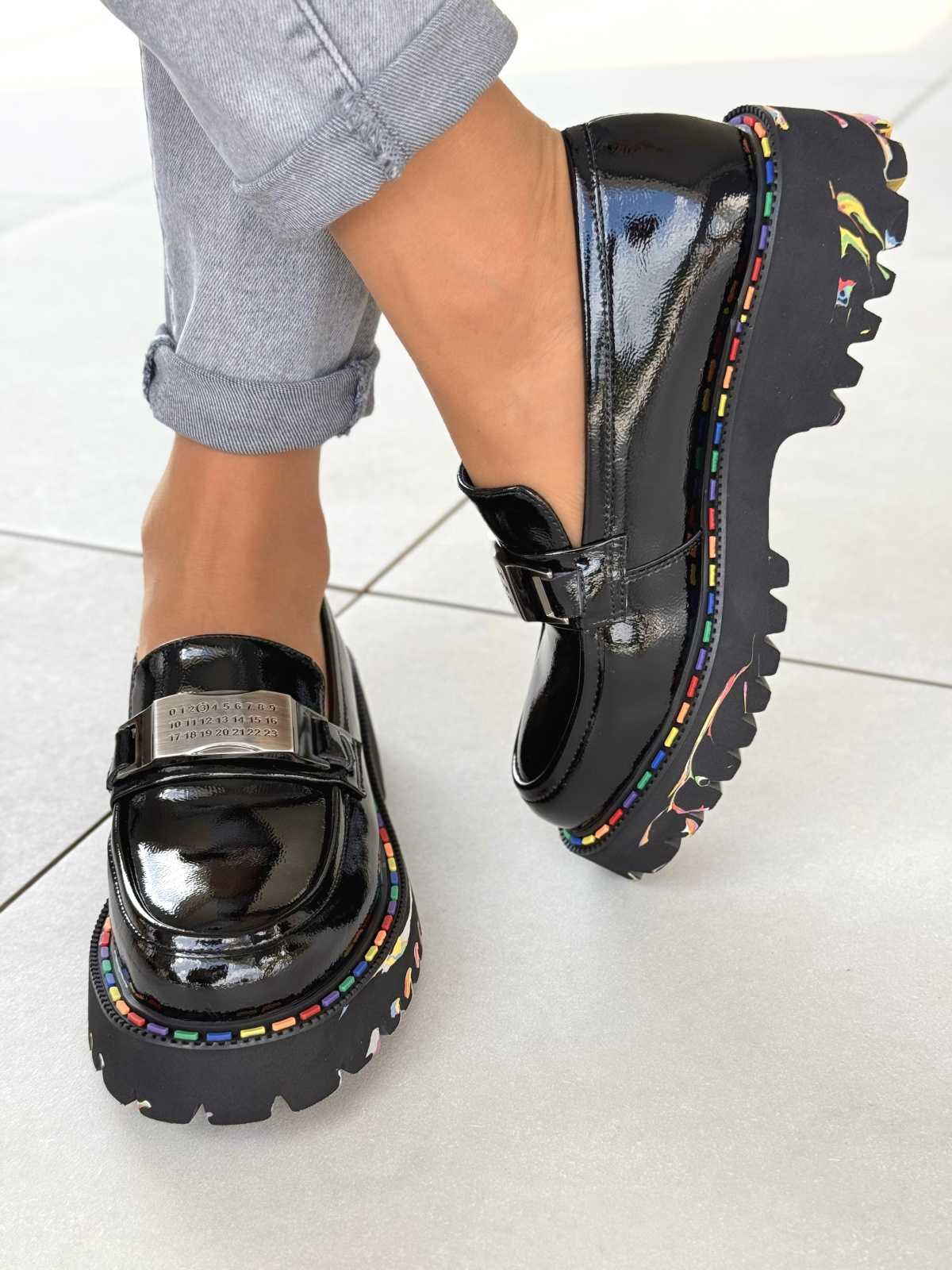 Mokasyny ze skóry naturalnej – luksus na każdy dzień