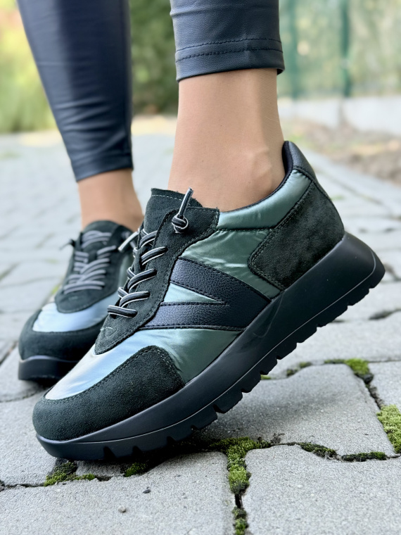 Sneakersy damskie – styl i wygoda na co dzień
