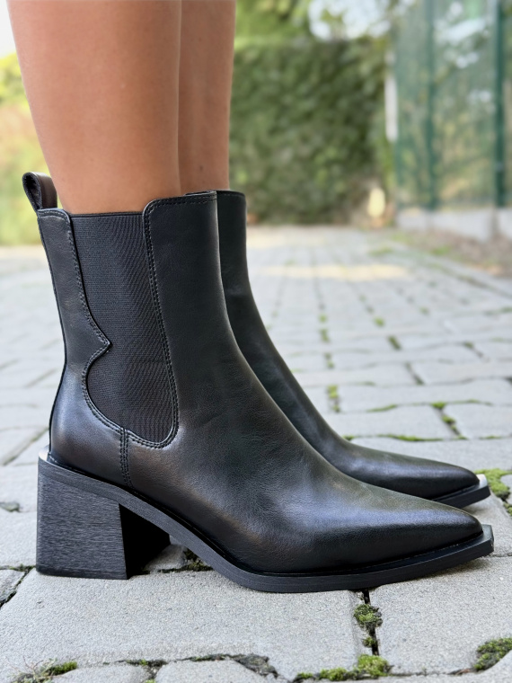 OLEKSY – Kowbojki ze skóry naturalnej