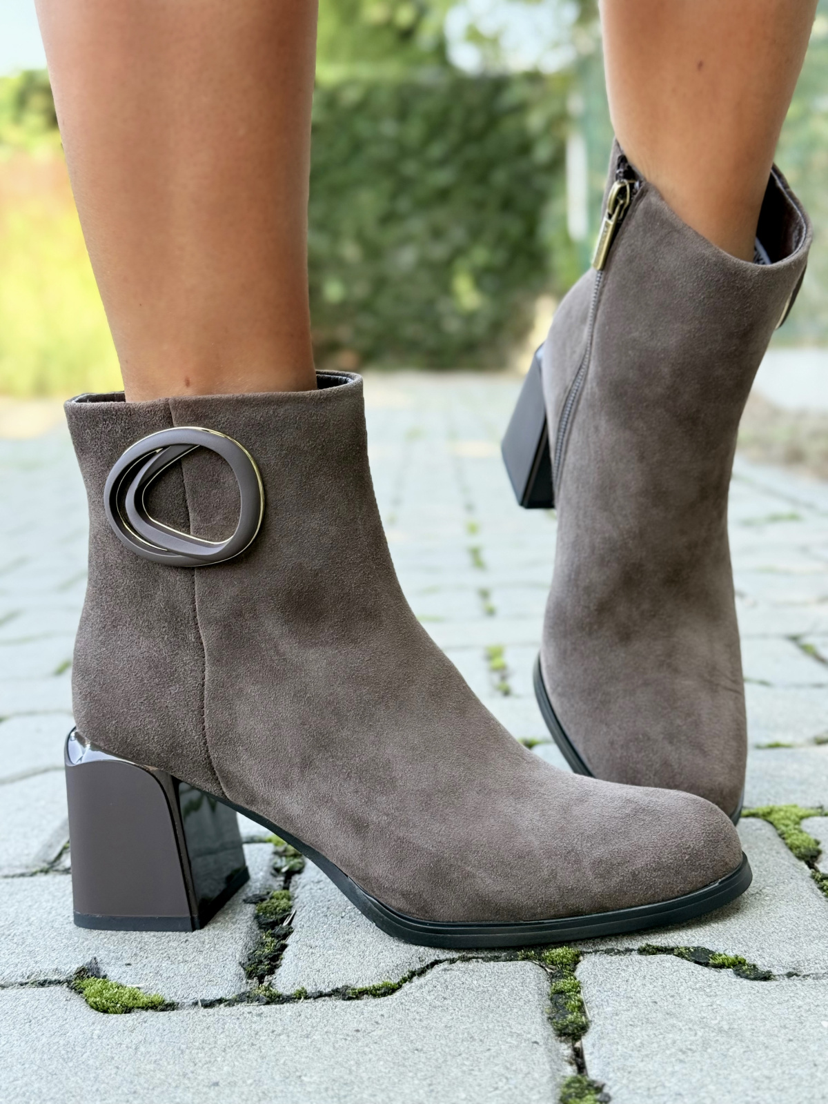 Botki OLEKSY z naturalnej skóry – elegancja i komfort na każdy dzień