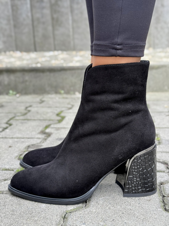 Botki OLEKSY z naturalnej skóry – elegancja i komfort na każdy dzień