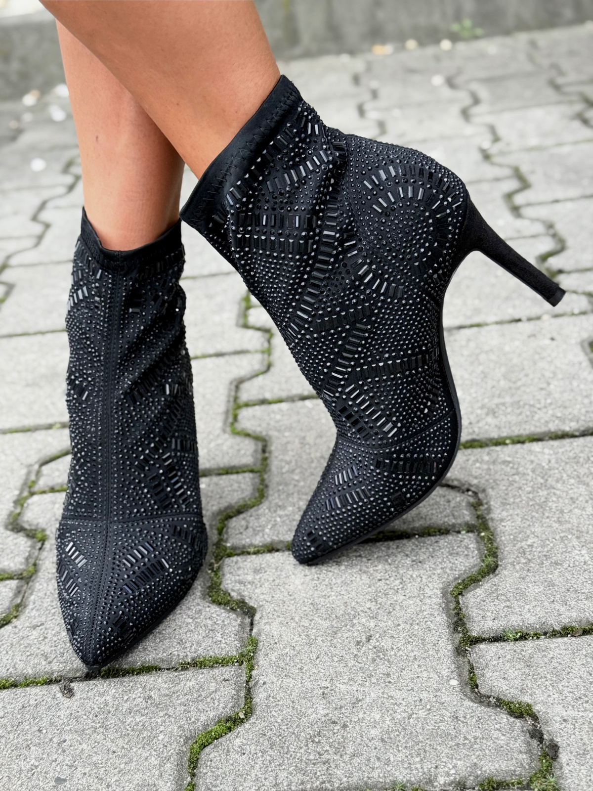 Czarne Botki z Charakterem