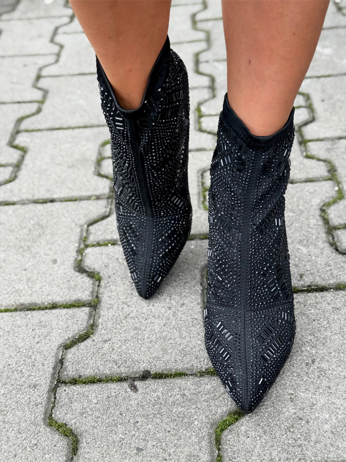 Czarne Botki z Charakterem