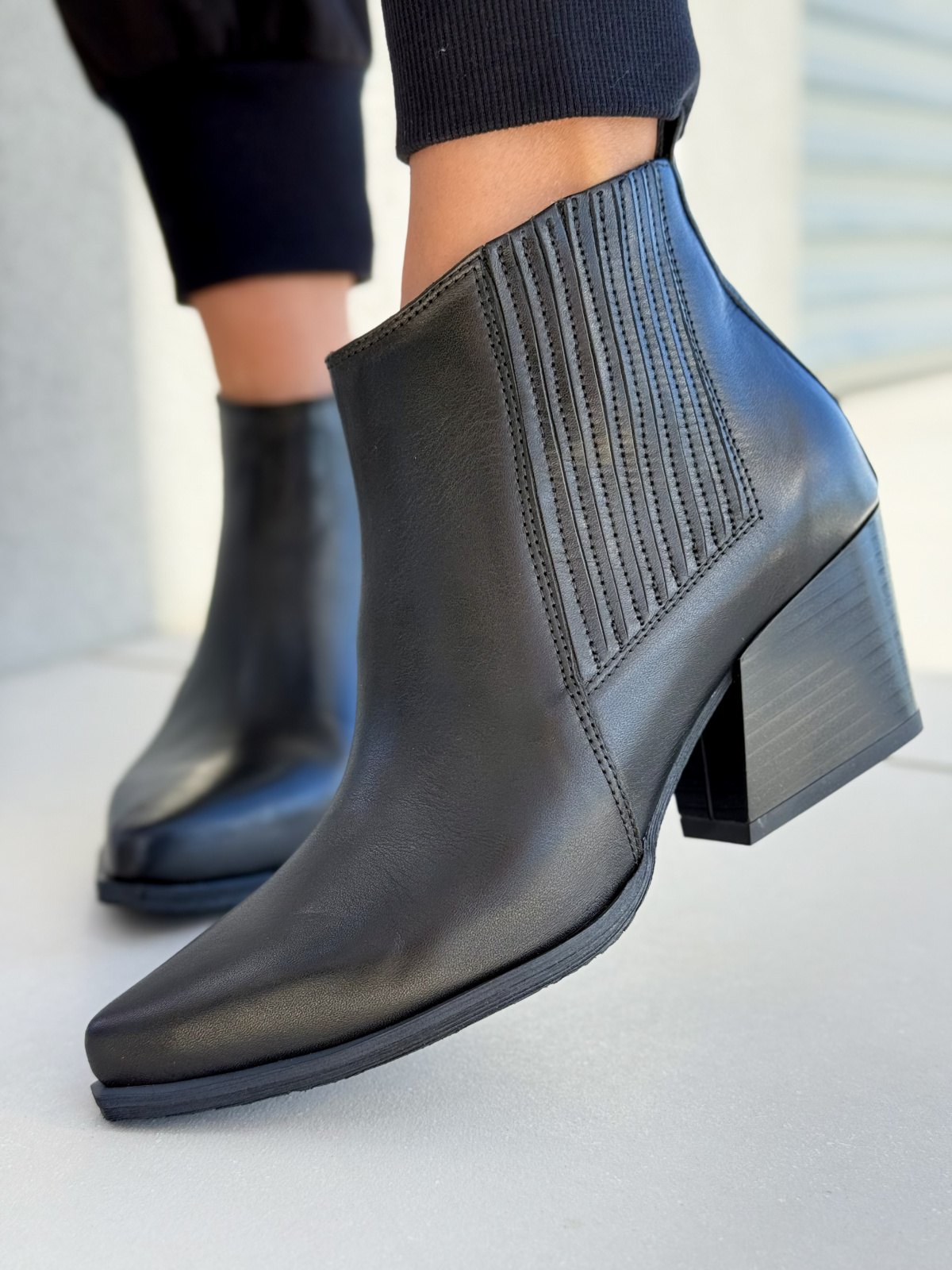 Polskie botki ze skóry naturalnej OLEKSY