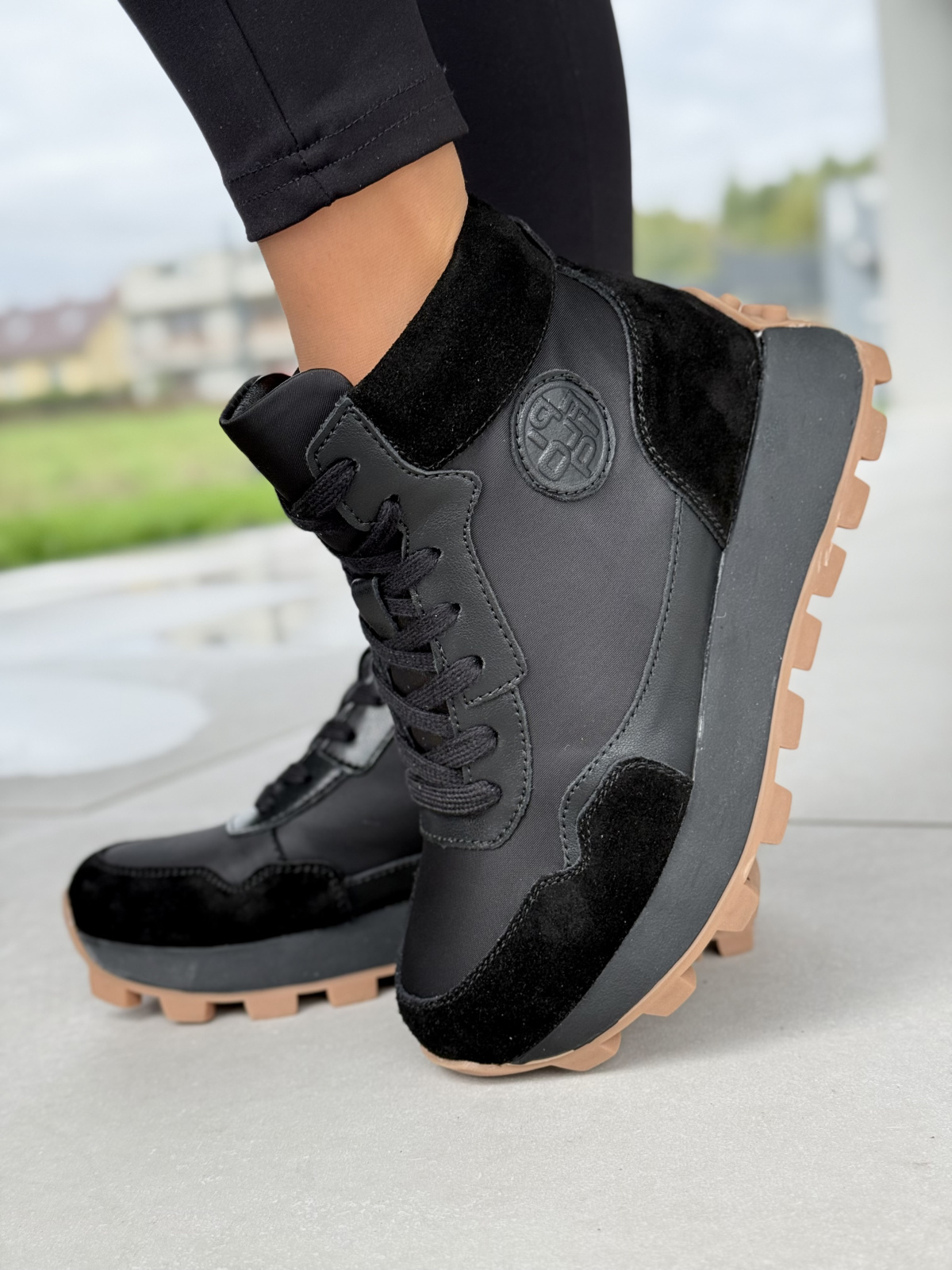 Sneakersy ze Skóry Naturalnej – Idealne na Zimę