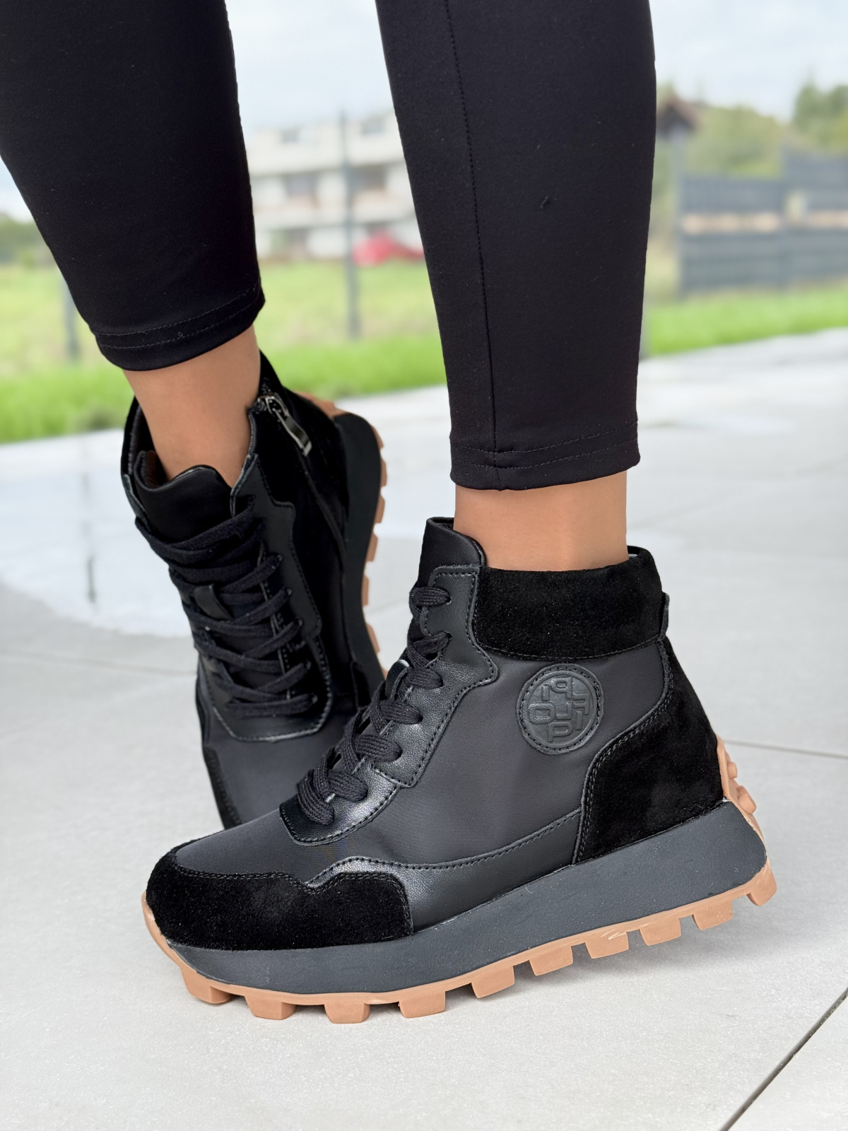 Sneakersy ze Skóry Naturalnej – Idealne na Zimę