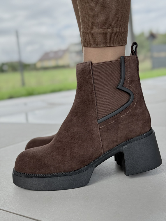 Botki z Naturalnej Skóry – Komfort i Styl na Co Dzień