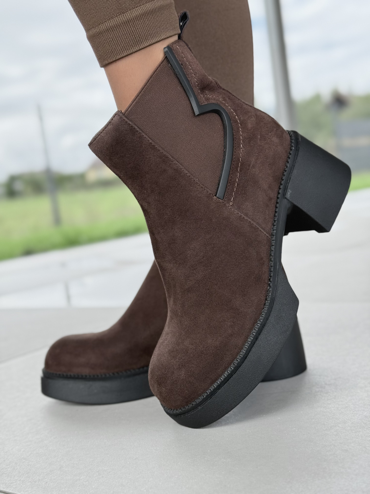 Botki z Naturalnej Skóry – Komfort i Styl na Co Dzień