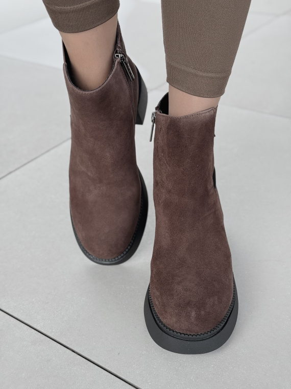 Botki z Naturalnej Skóry – Komfort i Styl na Co Dzień