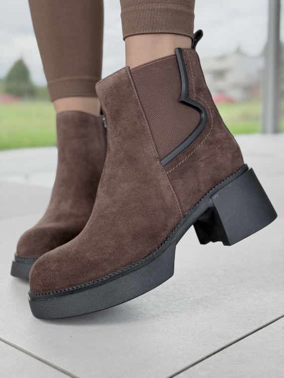 Botki z Naturalnej Skóry – Komfort i Styl na Co Dzień