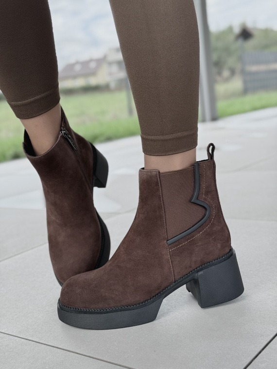 Botki z Naturalnej Skóry – Komfort i Styl na Co Dzień