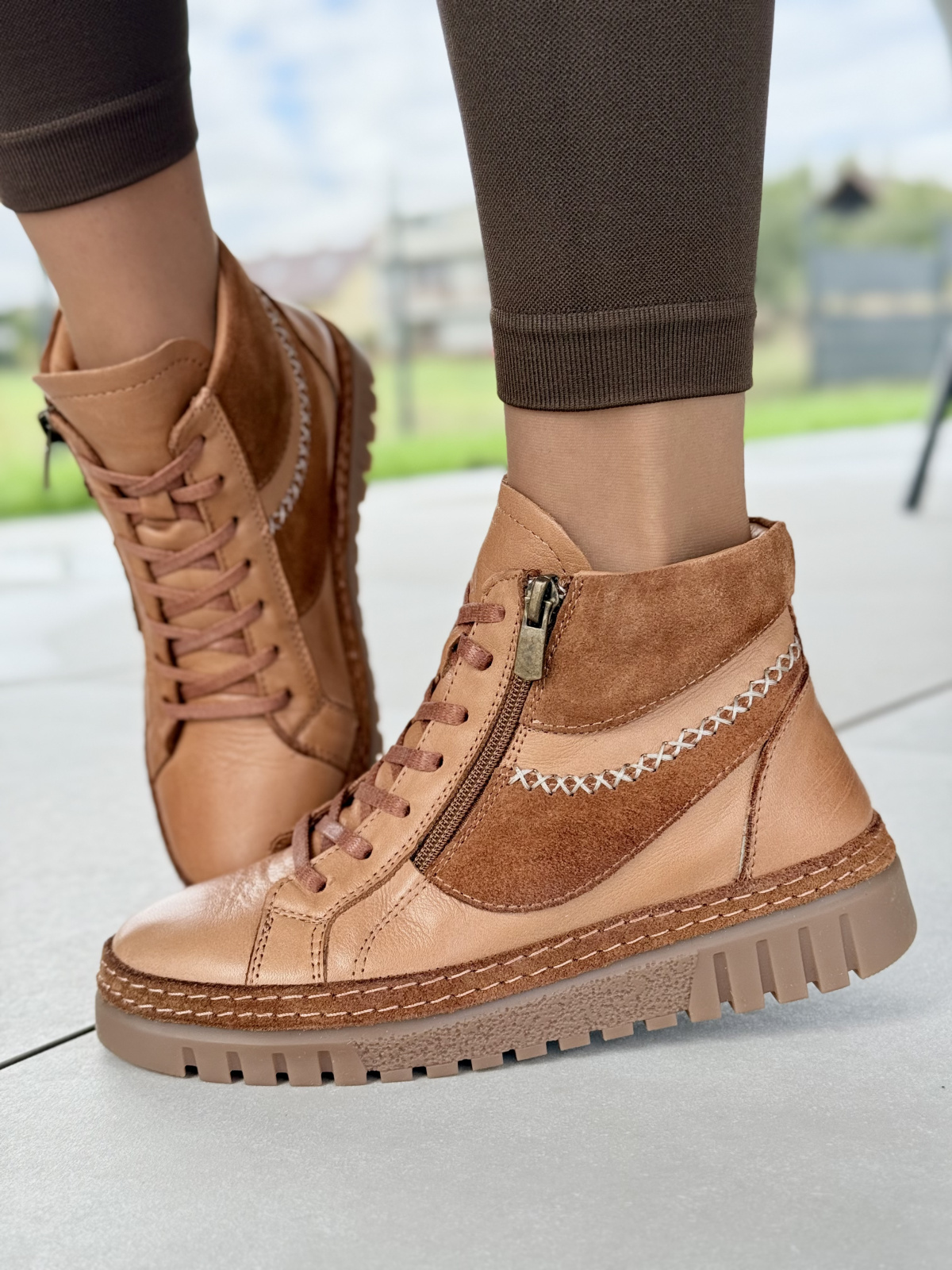 Botki OLEKSY z naturalnej skóry – styl i wygoda na co dzień