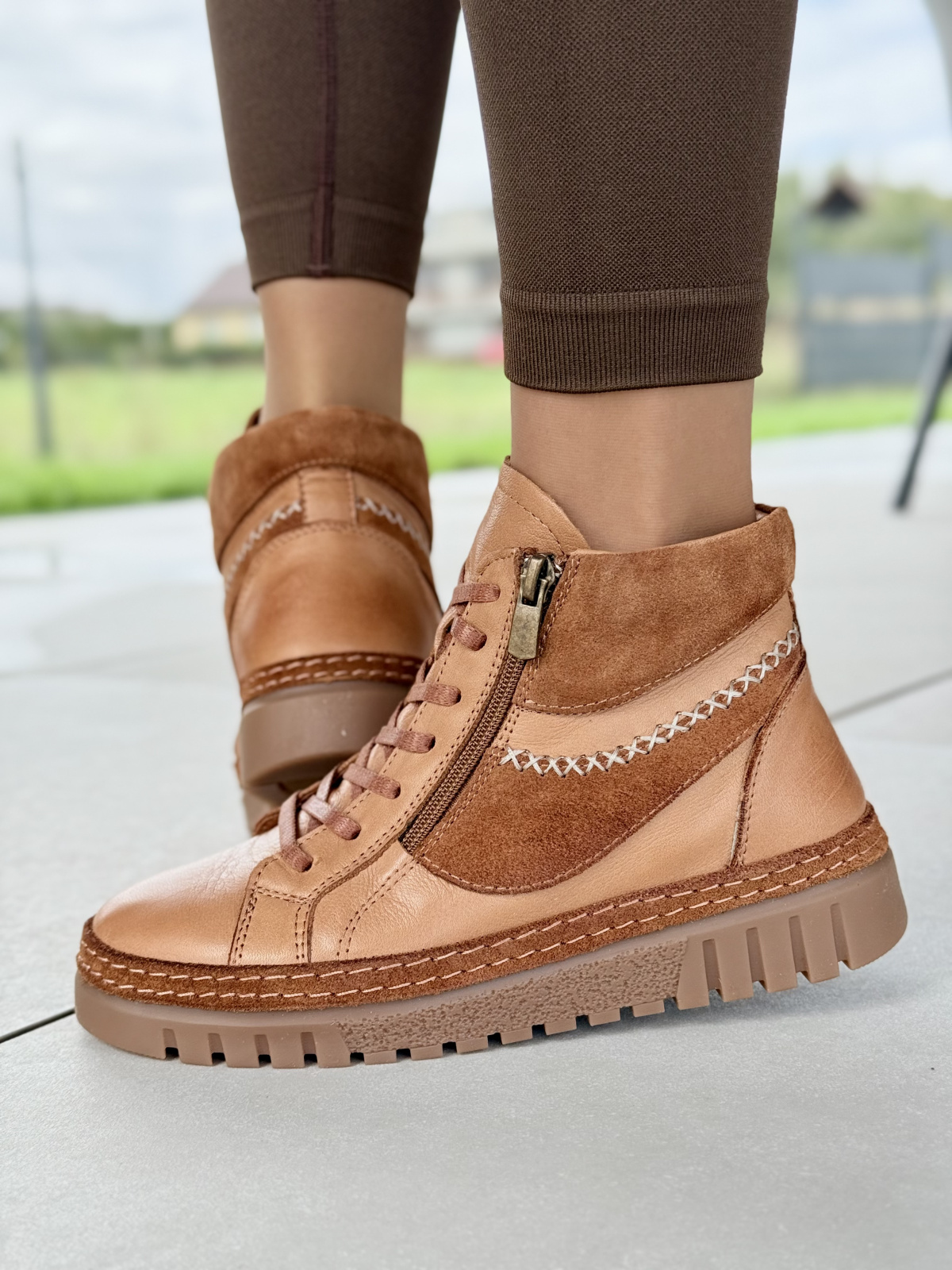 Botki OLEKSY z naturalnej skóry – styl i wygoda na co dzień