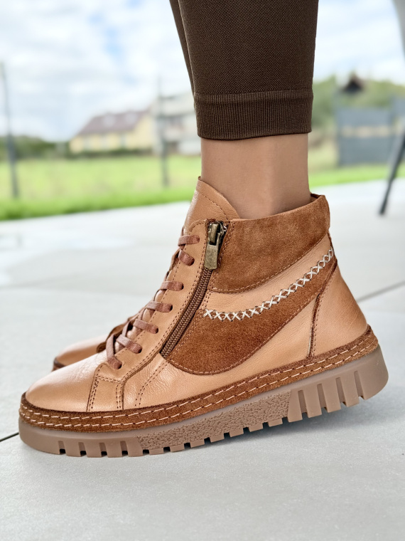 Botki OLEKSY z naturalnej skóry – styl i wygoda na co dzień