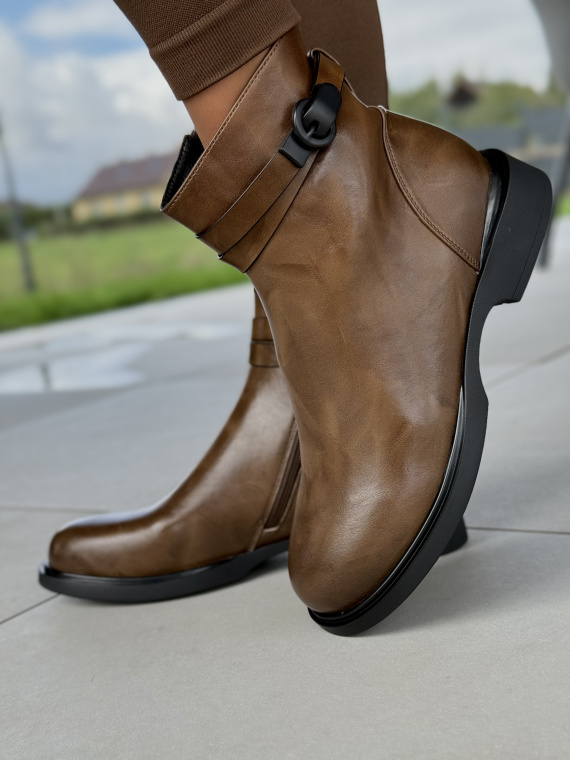 Naturalna Skóra, Naturalny Wybór – Botki Idealne na Jesień i Zimę