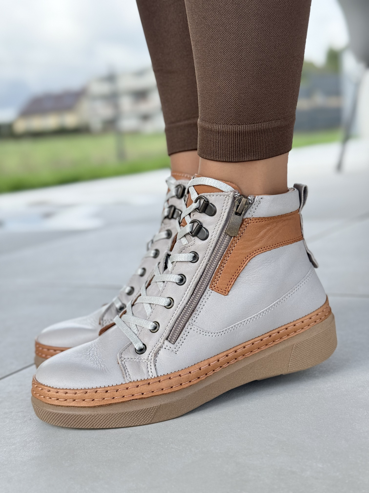 Botki damskie OLEKSY ze skóry naturalnej