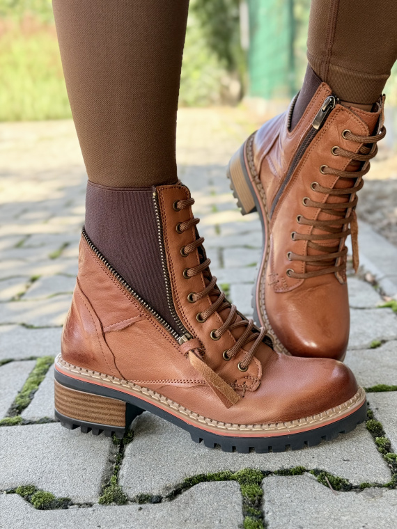 Botki OLEKSY z naturalnej skóry – elegancja i wygoda na co dzień