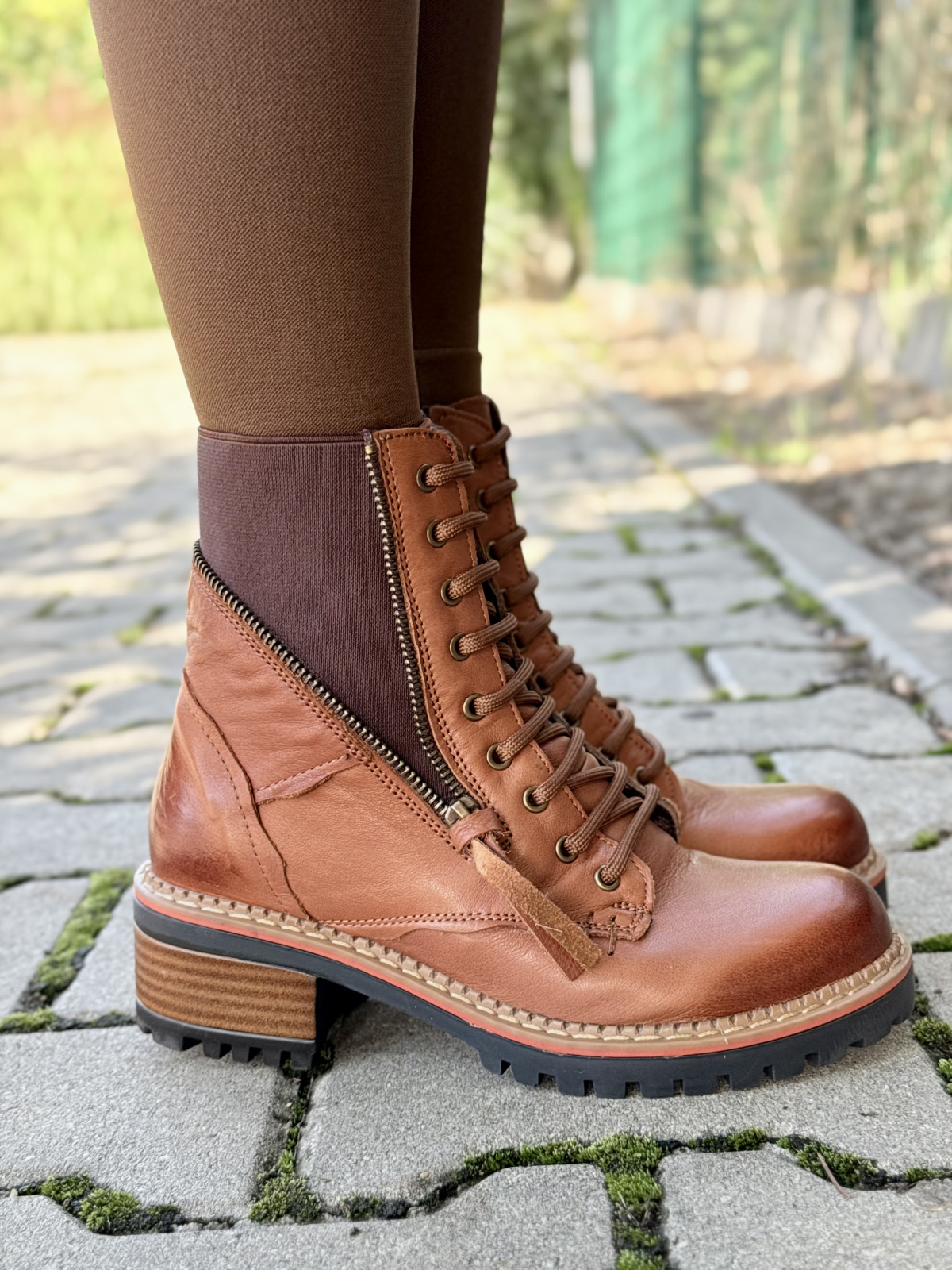 Botki OLEKSY z naturalnej skóry – elegancja i wygoda na co dzień