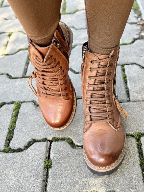 Botki OLEKSY z naturalnej skóry – elegancja i wygoda na co dzień