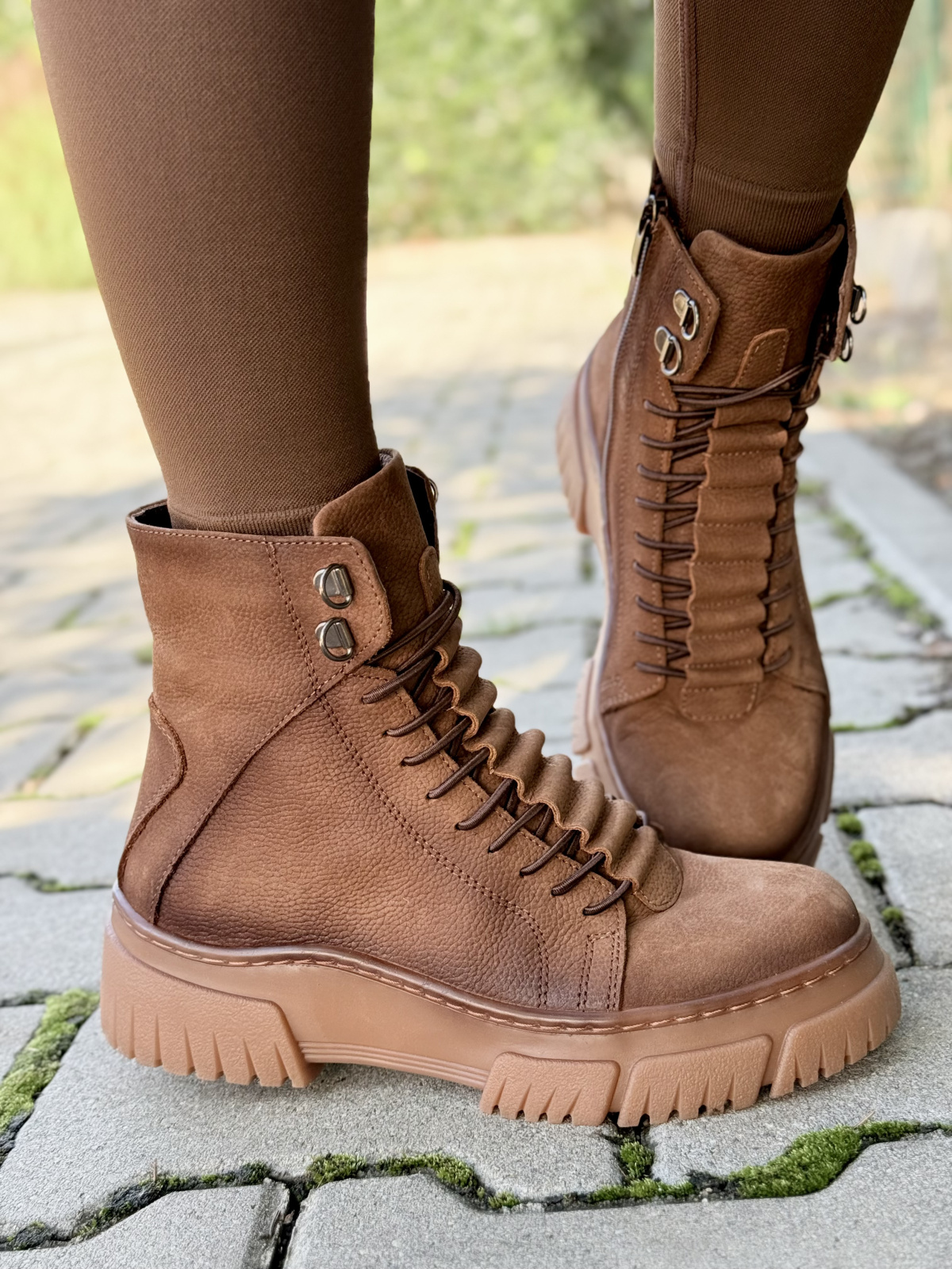 Botki OLEKSY z naturalnej skóry – styl, który trwa