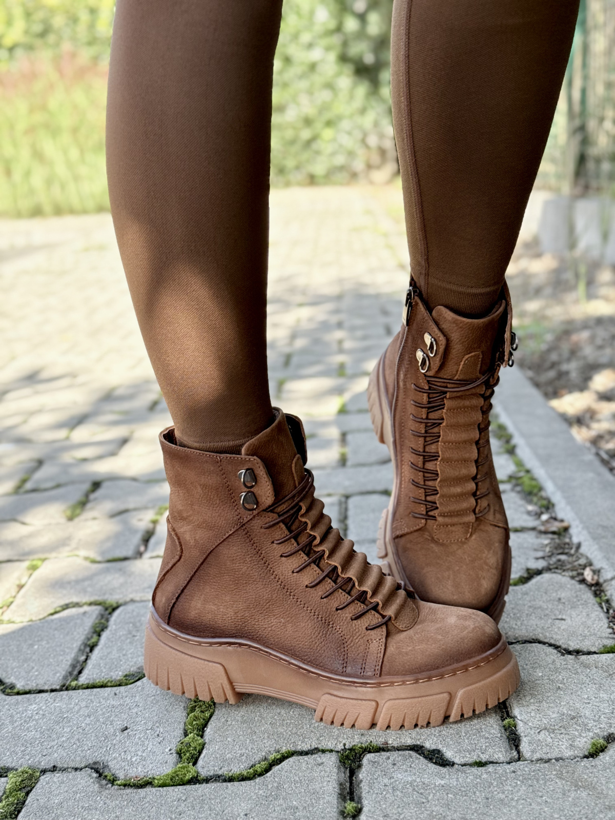 Botki OLEKSY z naturalnej skóry – styl, który trwa