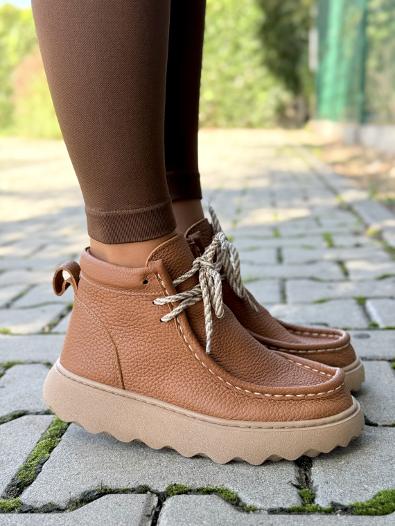 Trapery OLEKSY z naturalnej skóry – styl, wygoda i trwałość