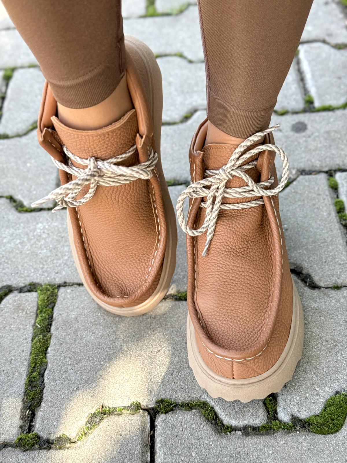 Trapery OLEKSY z naturalnej skóry – styl, wygoda i trwałość