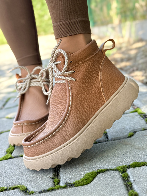 Trapery OLEKSY z naturalnej skóry – styl, wygoda i trwałość