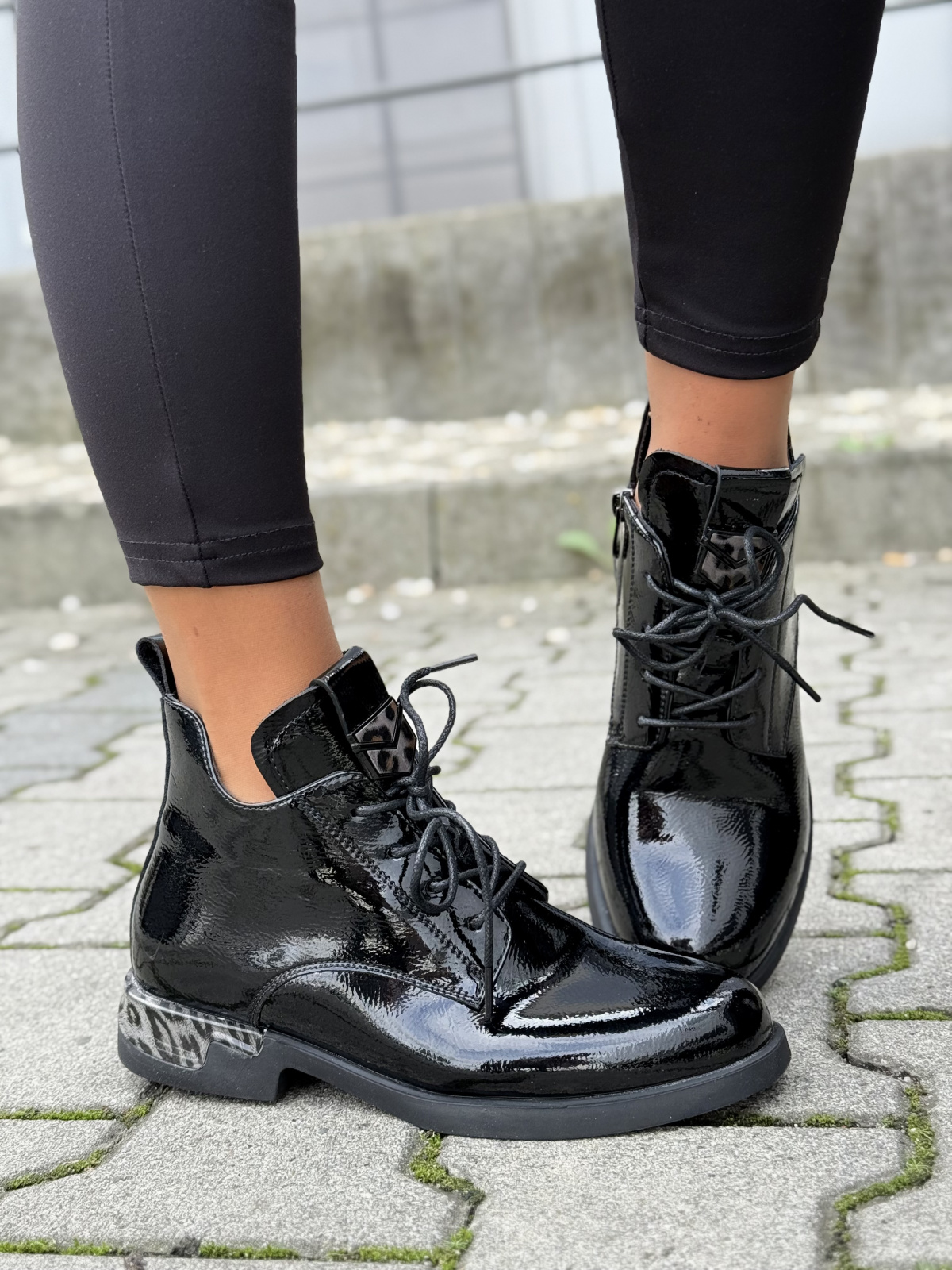 Damskie botki ze skóry naturalnej – elegancja i wygoda na każdy dzień