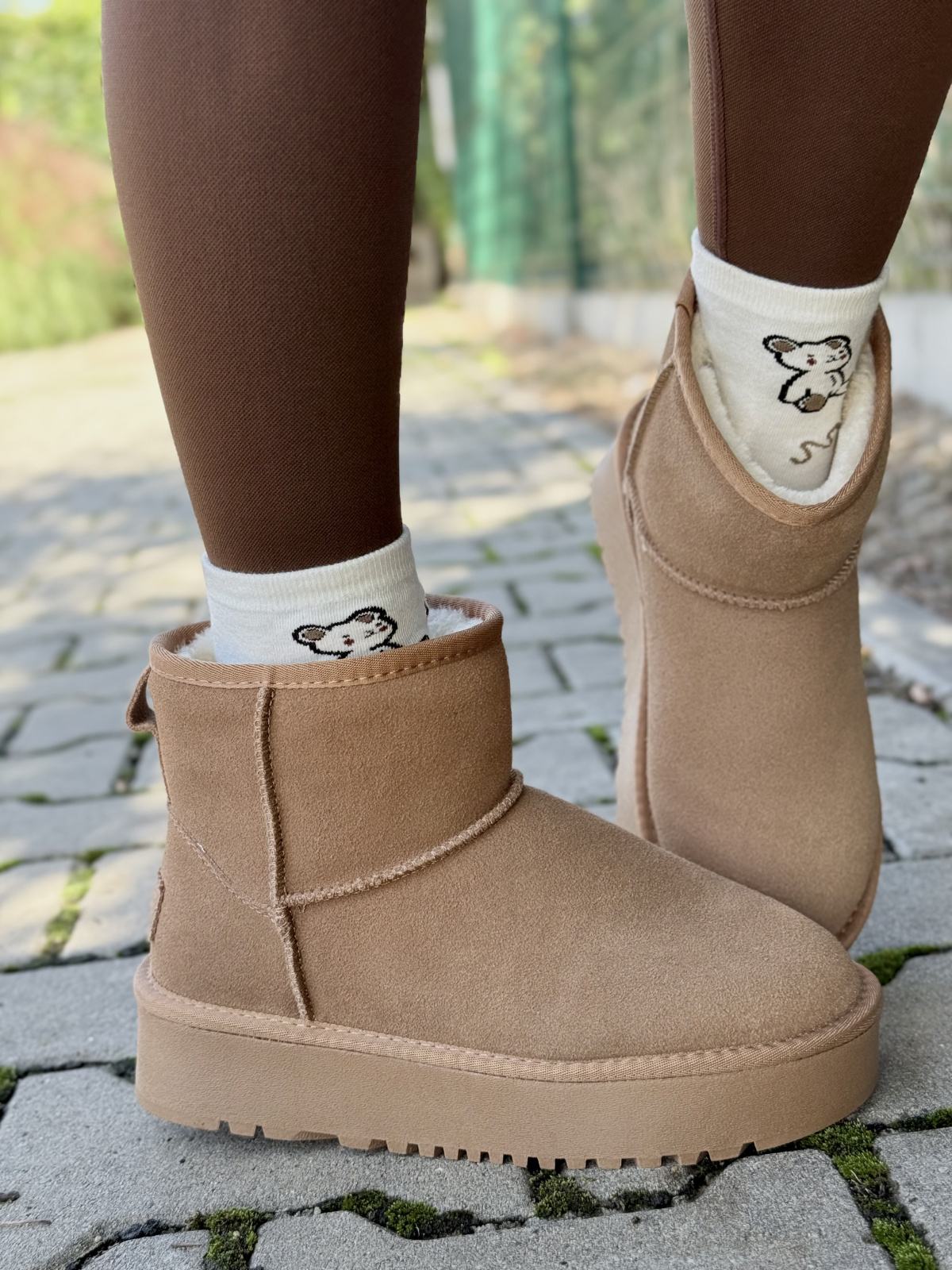 Śniegowce z naturalnej skóry – ciepło i styl na zimę