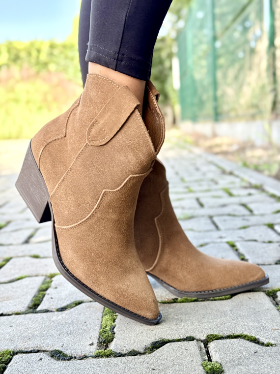 Kowbojki damskie ze skóry naturalnej