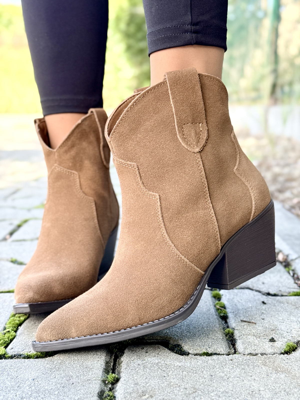 Kowbojki damskie ze skóry naturalnej