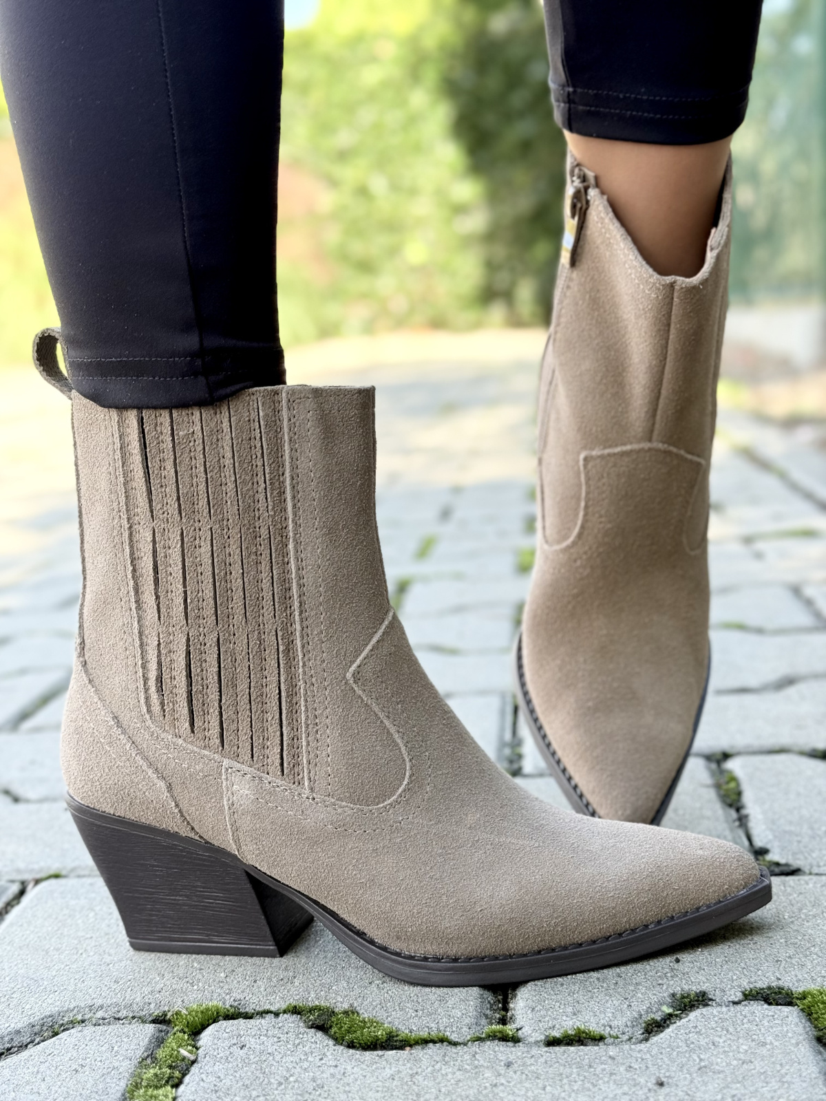 Kowbojki damskie ze skóry naturalnej