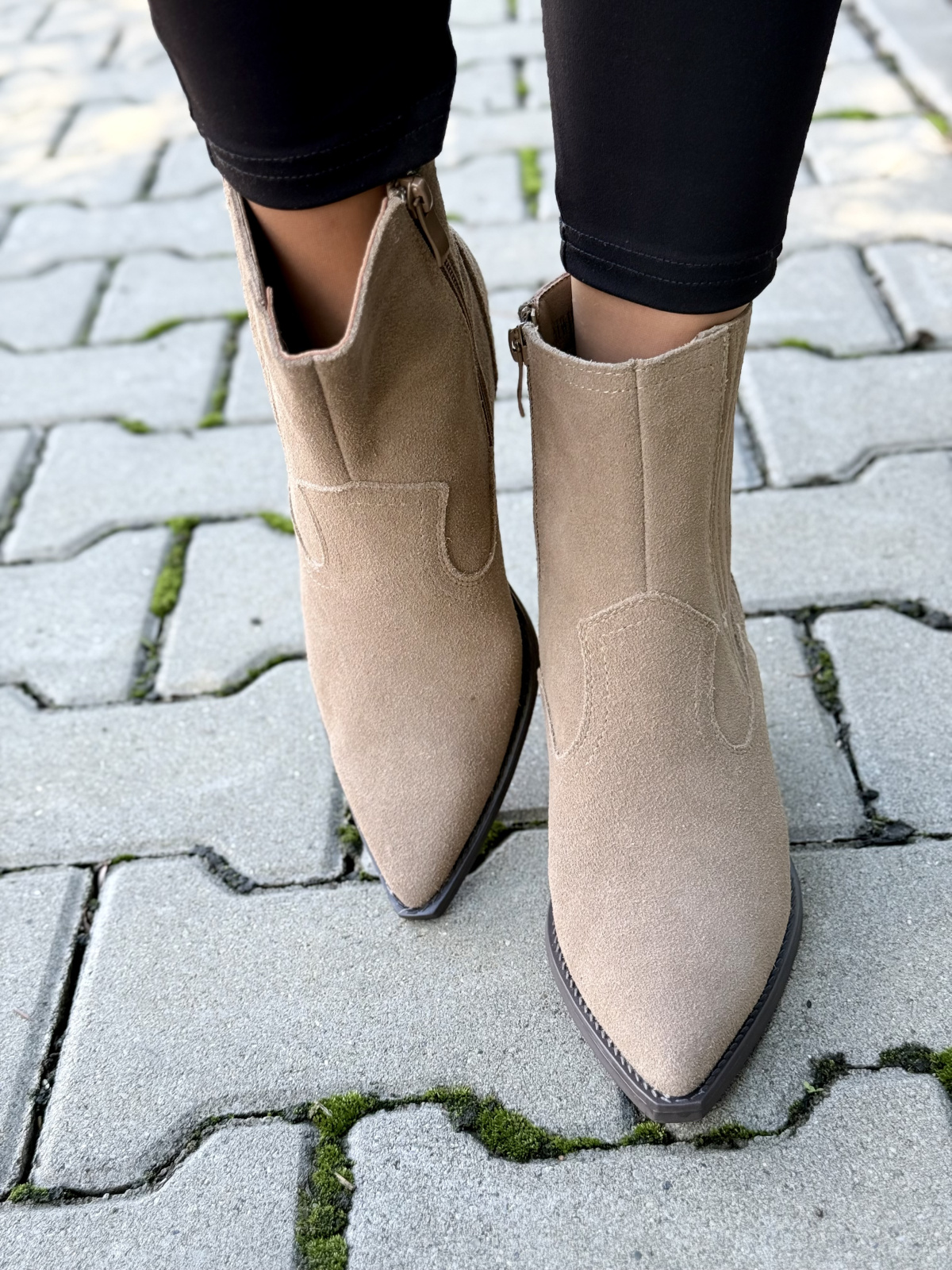 Kowbojki damskie ze skóry naturalnej