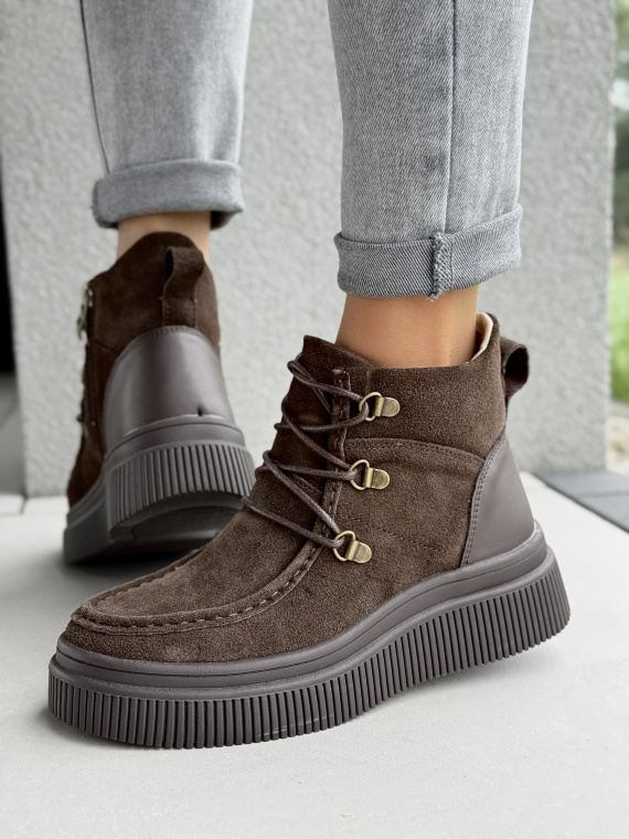 Botki ze skóry naturalnej – styl i wygoda na co dzień