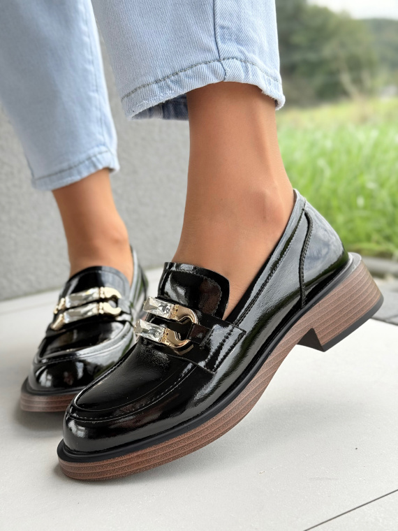 Eleganckie mokasyny ze skóry naturalnej – styl i wygoda na każdy dzień