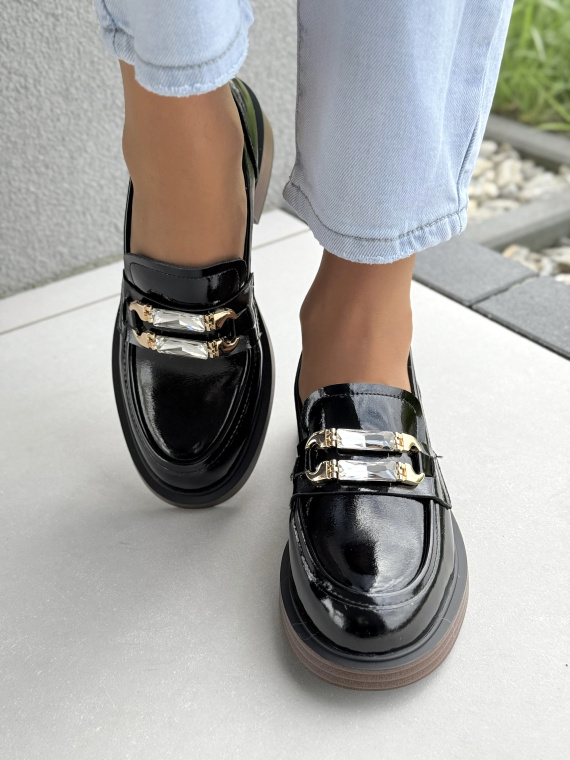 Eleganckie mokasyny ze skóry naturalnej – styl i wygoda na każdy dzień