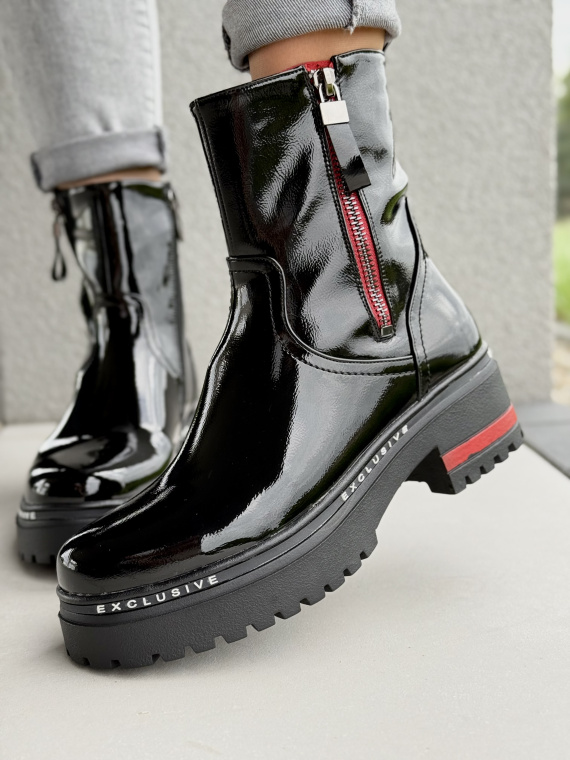 Lakierowane botki damskie