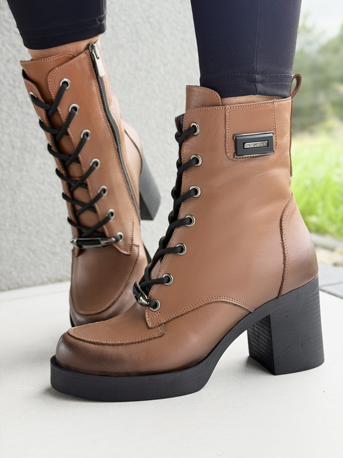 Botki damskie ze skóry naturalnej – elegancja i komfort na co dzień