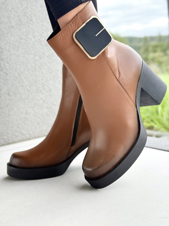 Botki damskie ze skóry naturalnej – elegancja i wygoda na co dzień