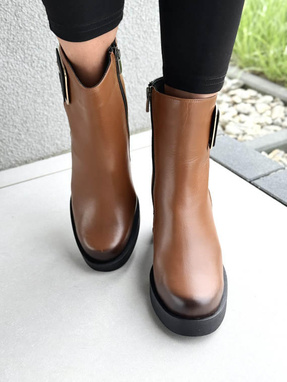 Botki damskie ze skóry naturalnej – elegancja i wygoda na co dzień
