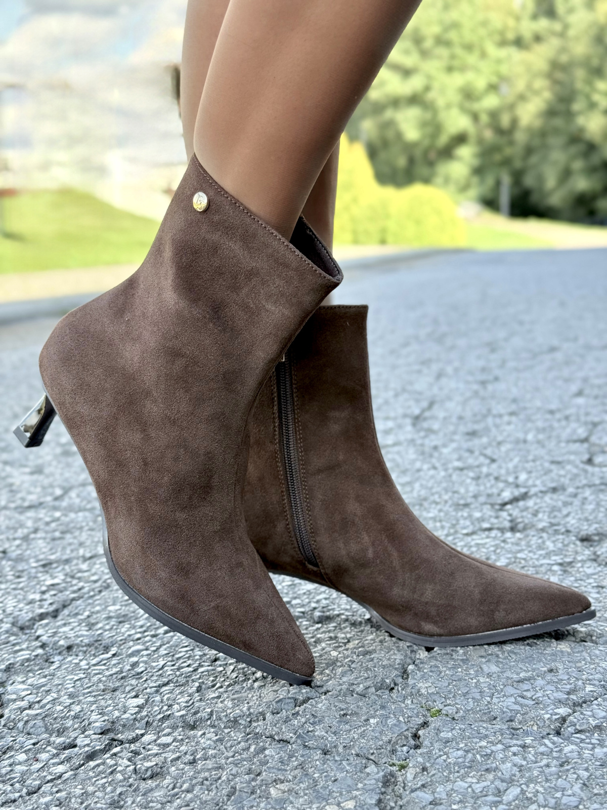 Eleganckie botki damskie ze skóry naturalnej