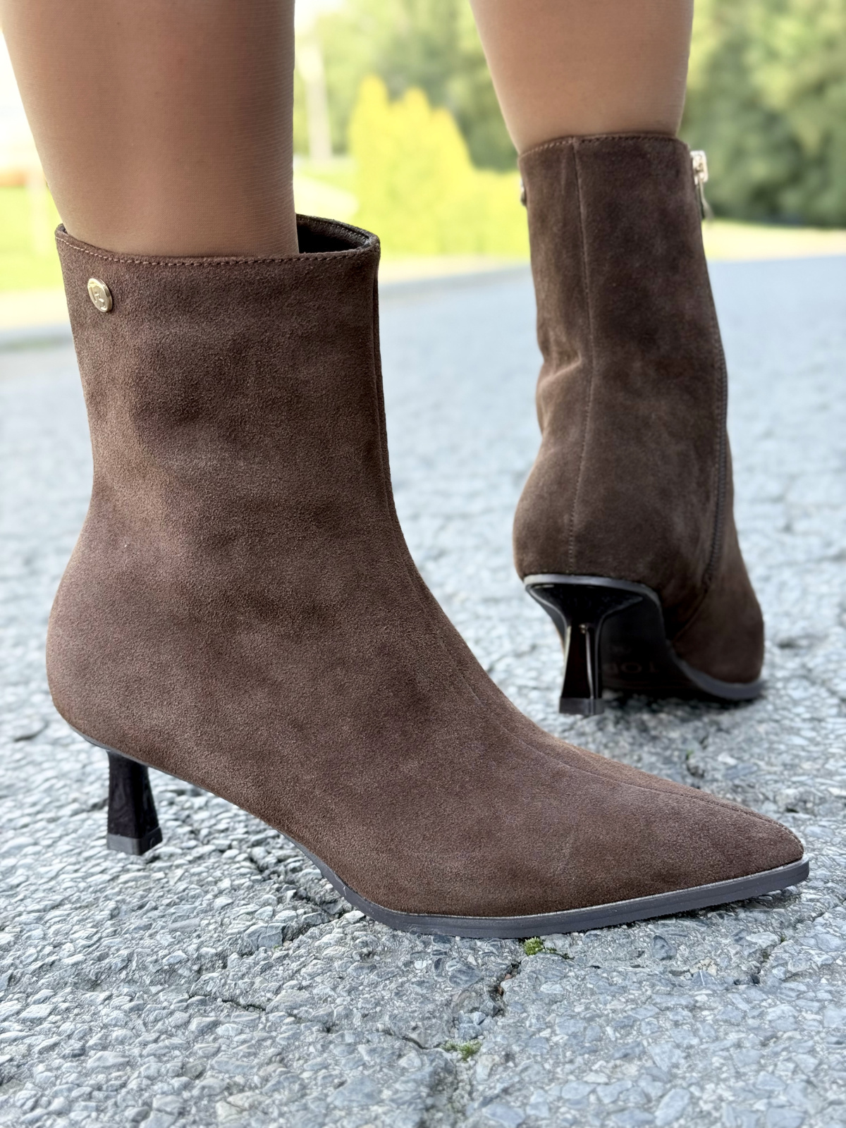 Eleganckie botki damskie ze skóry naturalnej