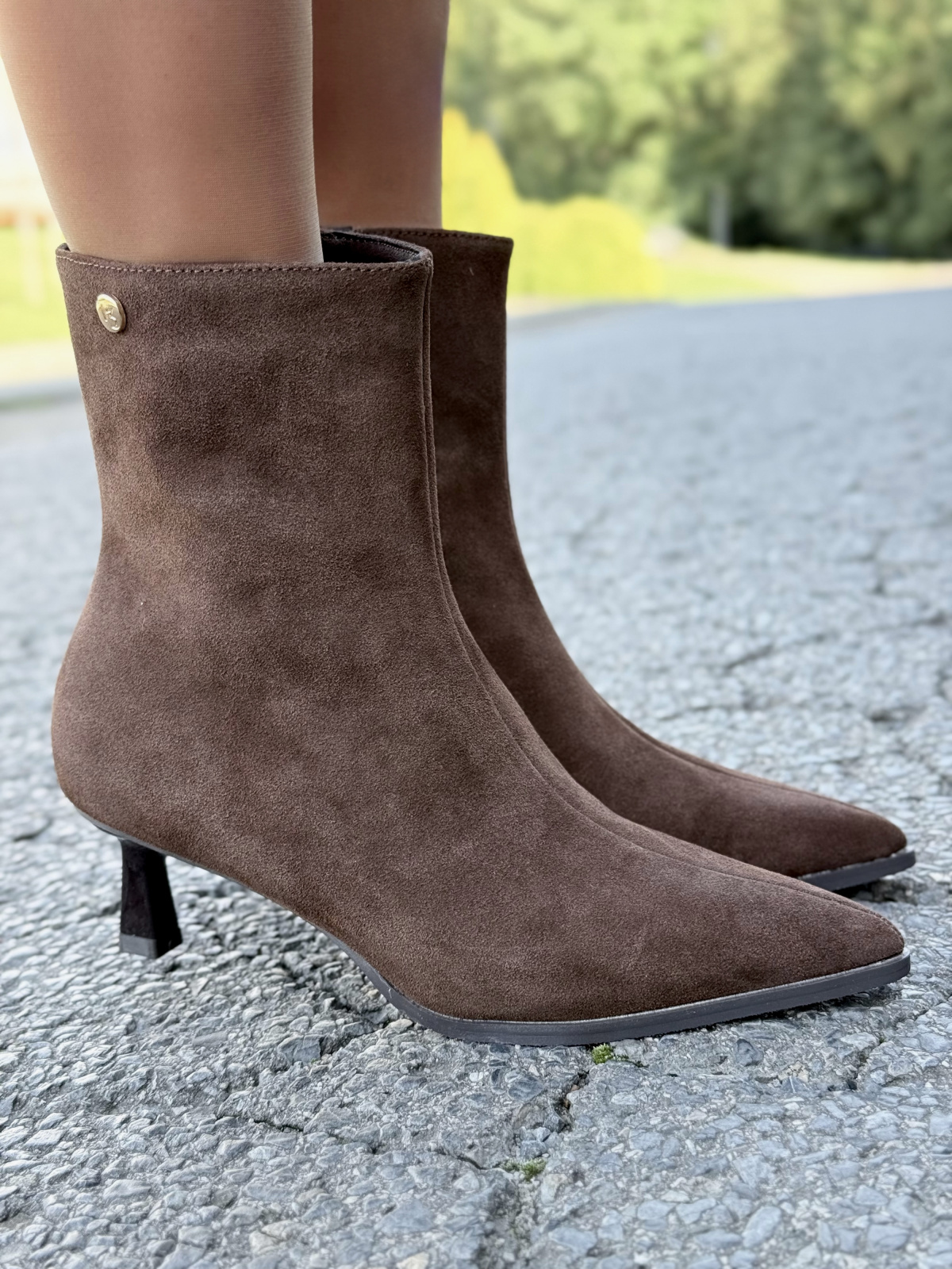 Eleganckie botki damskie ze skóry naturalnej