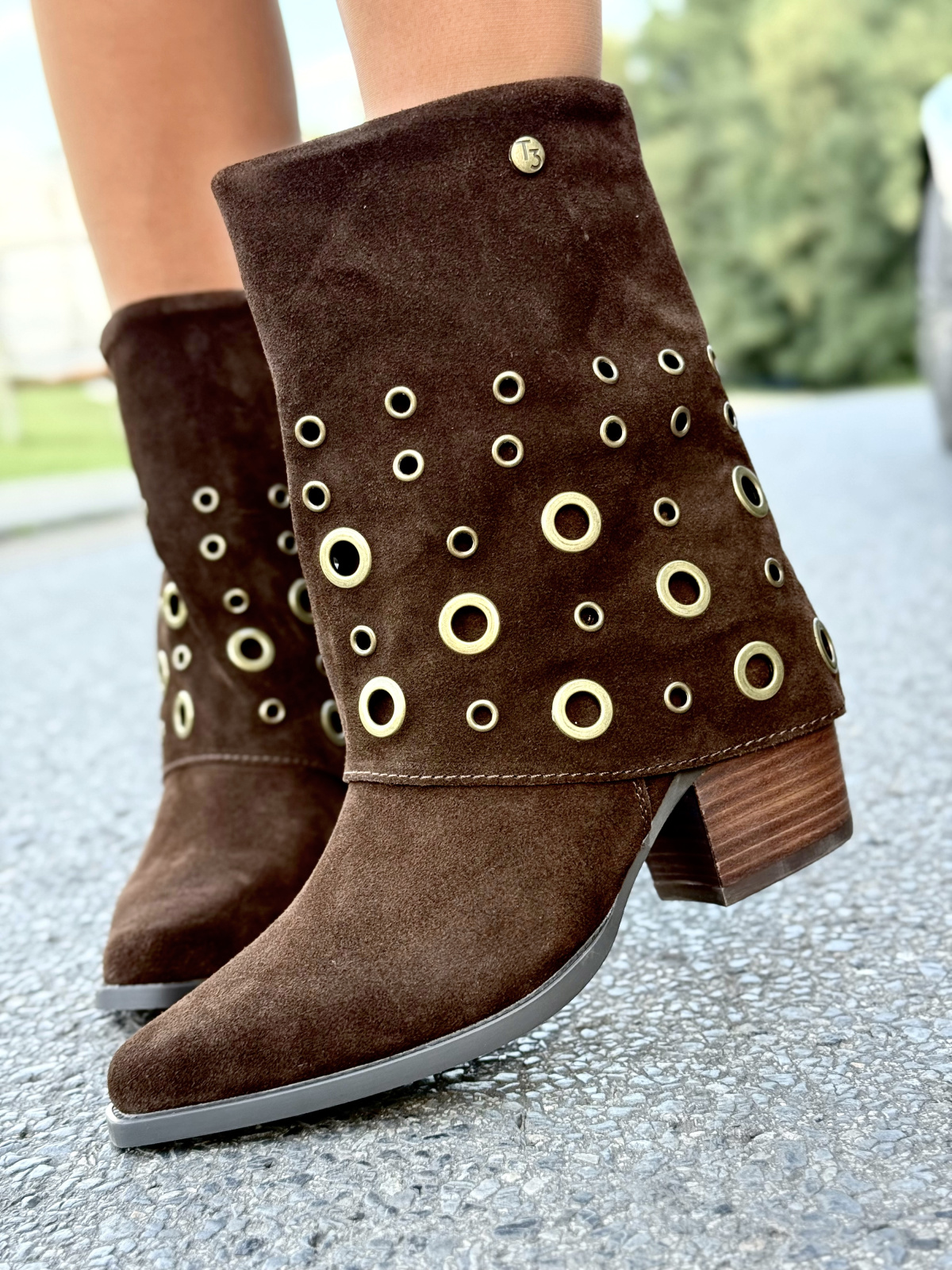 Kowbojki ze skóry naturalnej – styl i wygoda na co dzień